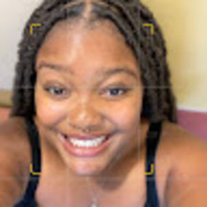 Meet your Posher, Briana